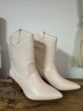 Qupid Cream Western-Style Mid-Calf Heeled Boots